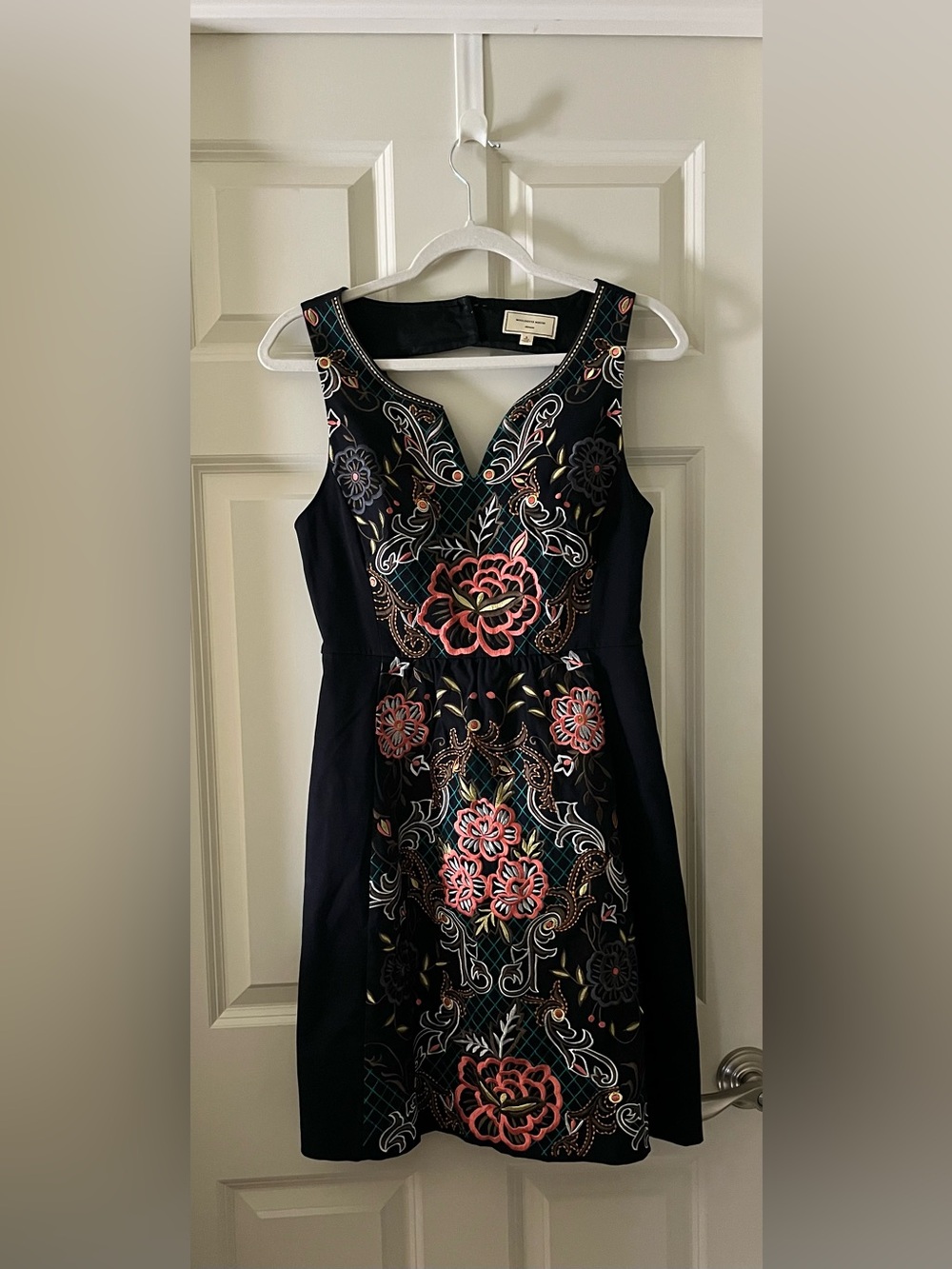 Anthropologie Moulinette Sours Perennial Embroidered Dress. A-Line sleeveless 6